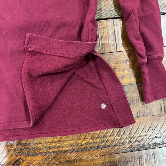 Champion Burgundy Turtleneck Sweatshirt - Picture 3 of 4